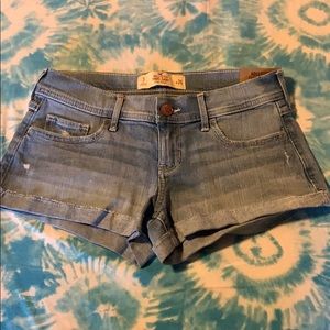 SOLD! Hollister Denim Shorts 3